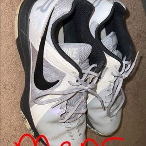 Mens nike shoes. Good condition. Worn a couple times.